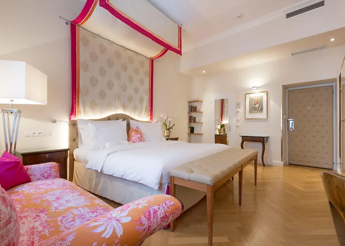 Kaiserhof Hotel 4*